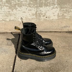 Dr. Martens Jadon